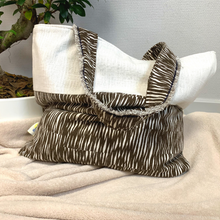 Laden Sie das Bild in den Galerie-Viewer, Tote Bag Mamie du Sud - Upcyclé - 100% coton et Made in France